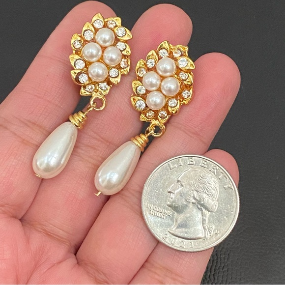 Vintage Faux Pearl Rhinestones Victorian Teardrop Clip Earrings - Picture 7 of 10